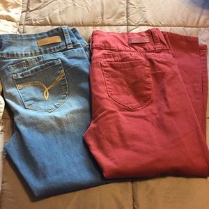 Lot of 2 Skinny Jeans